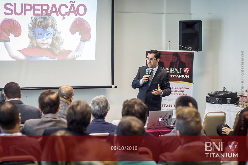 Bob Floriano palestra para membros e convidados do Grupo BNI Titanium, São Paulo